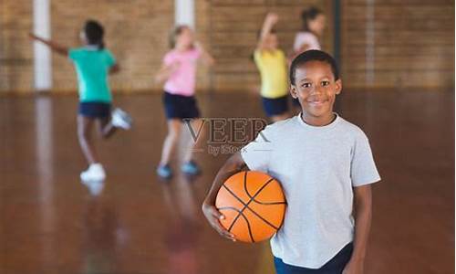 青少年篮球年龄划分_篮球NBA未成年